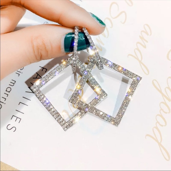 cosmic babe Jewelry - New diamond rhinestone earrings